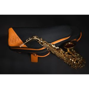 Gard Elite Fiberglass Alto Sax Case – Synthetic Black w/ Tan Trim